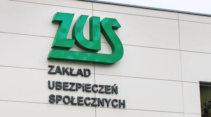 Czy ucznia na umowę zlecenie trzeba zgłaszać do ZUS? sprawdź ważne zasady