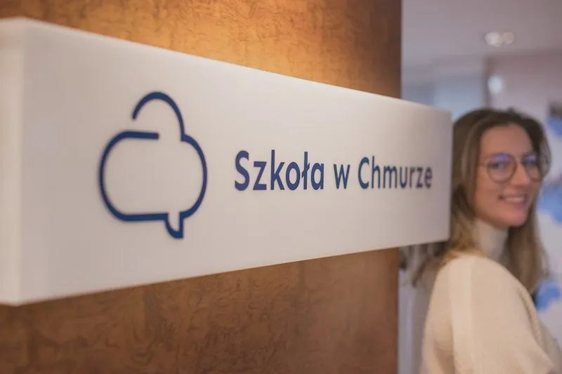 Jak działa szkoła w chmurze: poznaj elastyczną edukację online