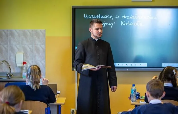 Etyka w polskich szkołach