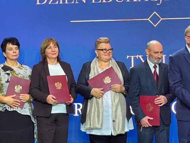 Zarobki honorowego profesora